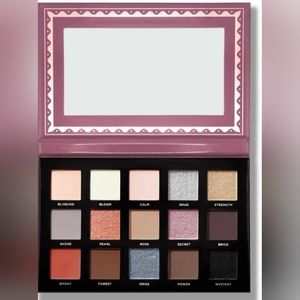 COPY - Ace Beautē Smoky Rose Eyeshadow Palette, BNIB